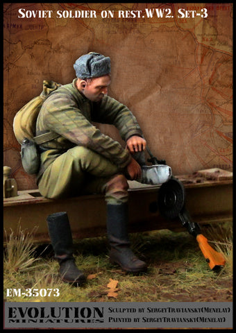 Russischer Soldat bei der Rast 1943-45 #2