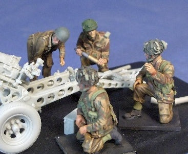 English parashooters Pack Howitzer crew 1944
