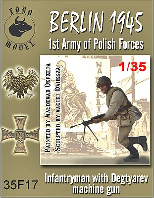 Polnischer Infanterist mit Degtyarev MG Berlin1945