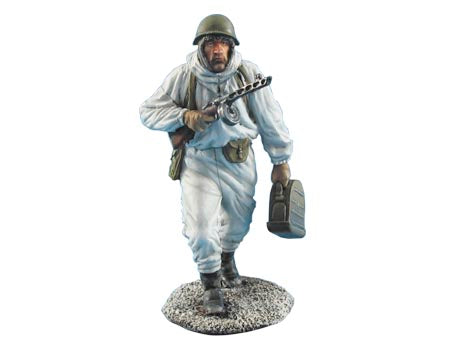 Russian Infantry man with Wintercamo
