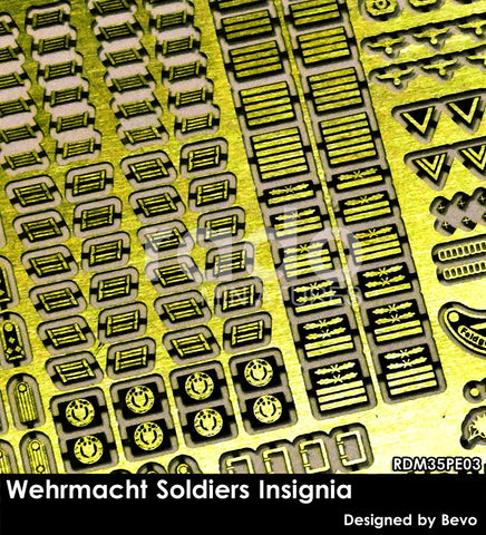 Wehrmacht Soldiers Insignia Set 1/35