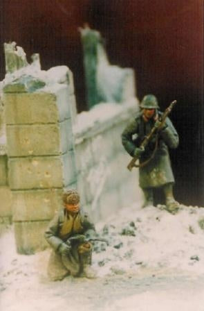 Russische Soldaten beim Orts-und Häuserkampf 1945