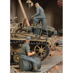 German crew refuelling tank
