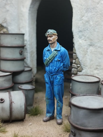 Italienischer Panzersoldat A.O.I.