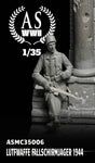 Deutscher Fallschirmjäger 1944