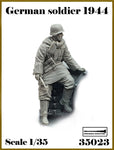 Deutscher Soldat 1944 #2