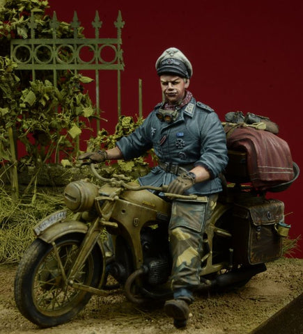 Lw Div Hermann Göring Officer Motorcycle rider 1943-45