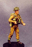 Englischer Soldat mit Maschinenpistole Sten