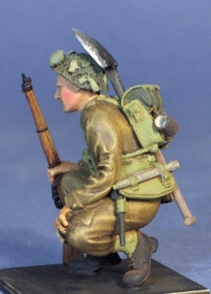 Englischer knieender Soldat 1944