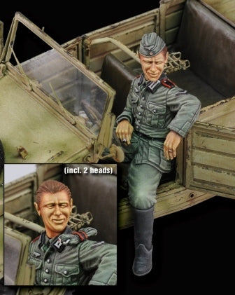 Deutscher Kübelwagen Kraftfahrer WW2