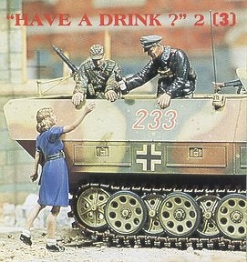 Deutsche Panzergrenadiere mit weibl. Zivilistin beim zuprosten 1943