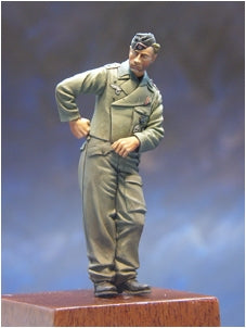 Deutscher Panzersoldat mit Sommeruniform WW2