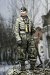 Deutscher Panzeroffizier in Winteruniform