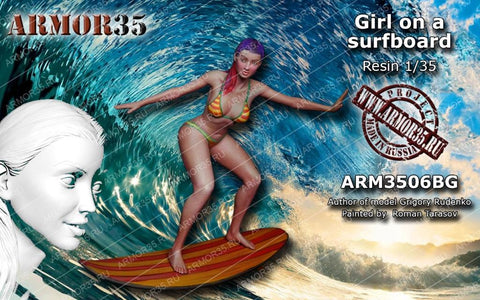 Mädchen mit Surfboard