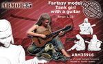 Tank Girl #8 mit Gitarre