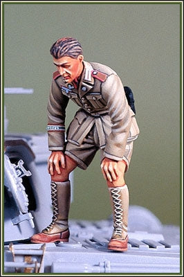 D.A.K. tankcrew inspecting