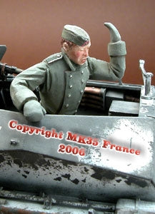 Deutscher Soldat im Wintermantel(alle Fronten)