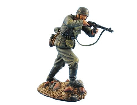 Wehrmachts Combat Pioneer with captured PPSH41