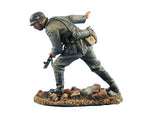 Wehrmachts Stabsfeldwebel mit erbeuteter PPSH41