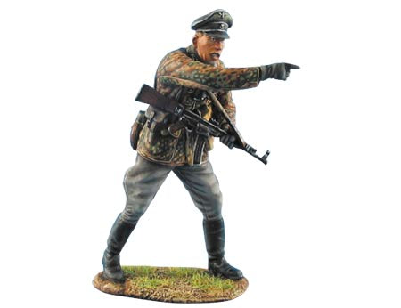 WSS Panzergrenadier Officer with STG 44