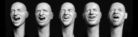 5 verschiedene Köpfe mit jubilierenden Gesichtern