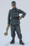 Kurt Panzer-Meyer mit Panzerfaust