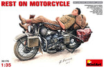 Pause auf dem Motorrad