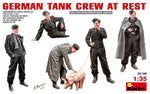 Deutsche Panzersoldaten bei einer Pause WWII