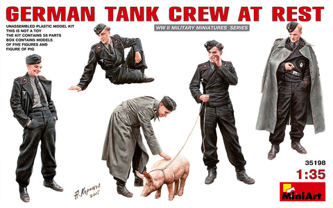 Deutsche Panzersoldaten bei einer Pause WWII
