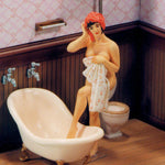 Badendes Mädchen & Badezimmer #1