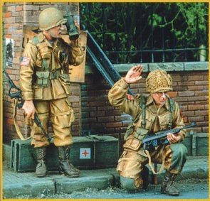 U S Fallschirmjäger mit Funkgerät Juni 1944
