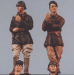 French Officer with radio crew 1940