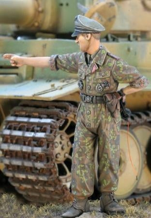 Deutscher WSS Panzeroffizier Kursk