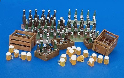 Bierflaschen mit Kisten & Biergläser