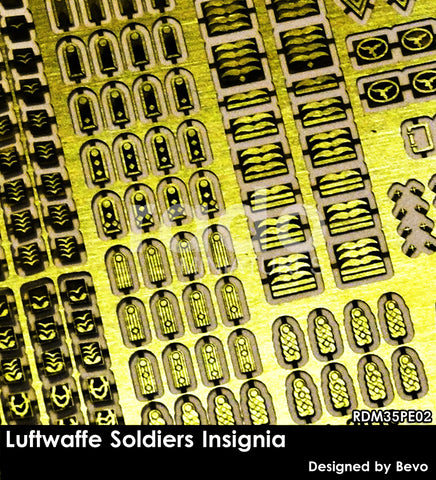 Luftwaffe Soldiers Insignia Set 1-35