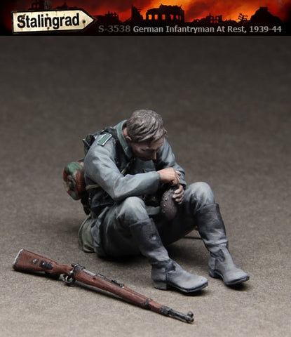 German Wehrmacht Infantryman at Rest #6 1939-44